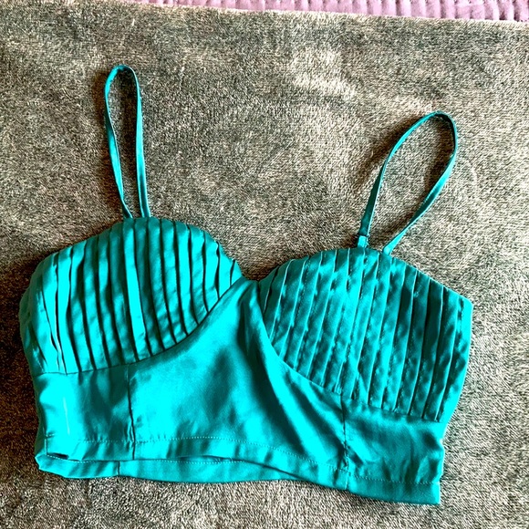 Turquoise Crop Top - Picture 2 of 4
